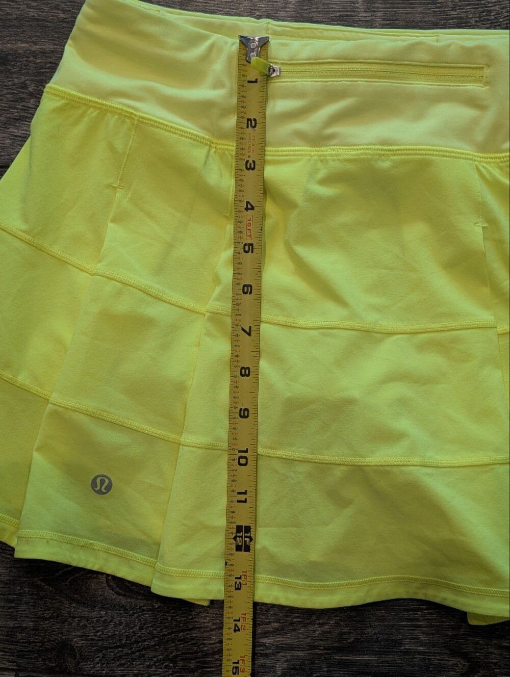 Lululemon Pace Rival Mid Rise Skirt Size 4 Highlight Yellow Neon Cute Activewear - Picture 6 of 9